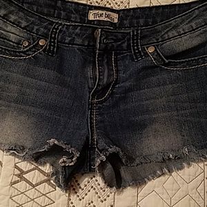 True Bliss shorts
